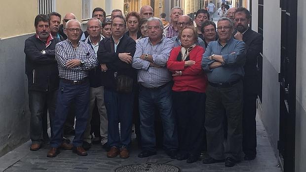 El alcalde de Cádiz insiste en que los colectivos vecinales no pagarán la luz de sus sedes