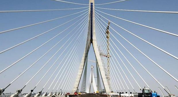 El segundo puente, un gancho para relanzar la Bahía de Cádiz