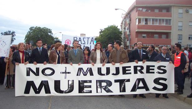 Toda Utrera se echó a la calle en 2004 en repulsa por el asesinato de María de los Ángeles González