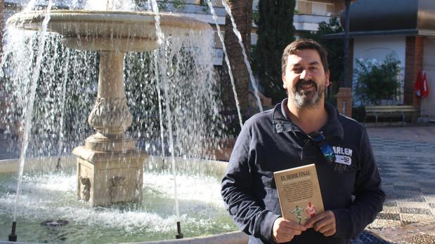 El enfermero bético de Morón de la Frontera que filosofa sobre el derbi sevillano
