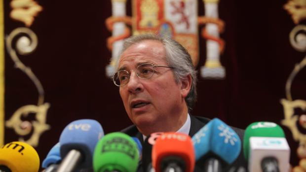 «Es la hora de dar un paso atrás»