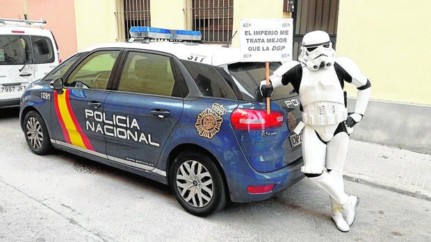 El Sindicato de Policía se manifiesta contra los turnos de Navidad