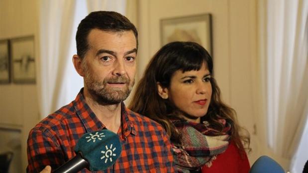 Maíllo señala que los concejales de Jimena «se sitúan fuera de la política de IU»