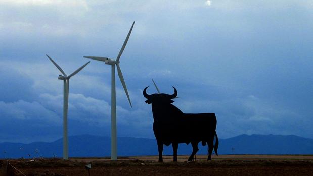 El Toro de Osborne es premiado como icono del patrimonio cultural