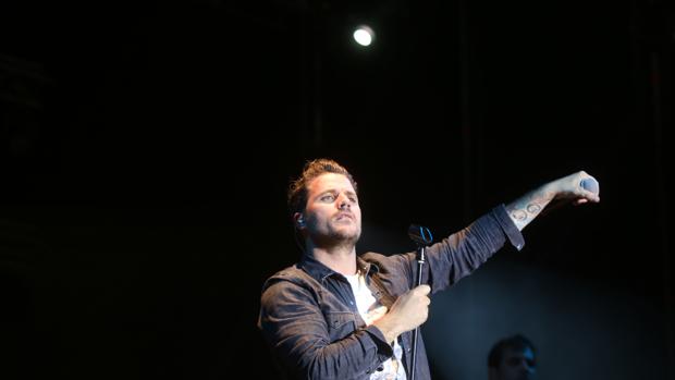 Dani Martín, durante su concierto en el Castillo de San Sebastián de Cádiz en 2014.