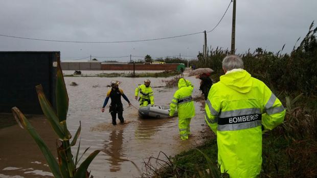 La Línea formaliza 120 solicitudes para las ayudas por inundaciones