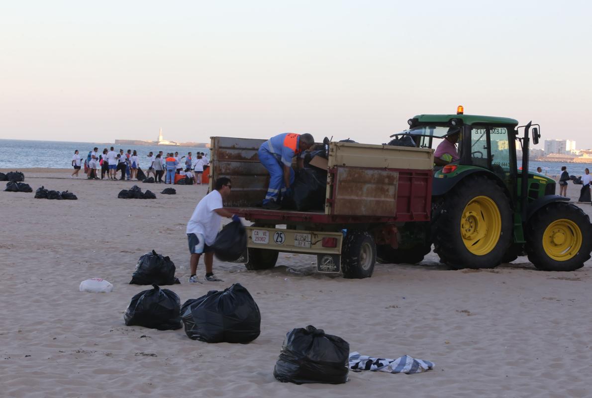 Con la remunicipalización planteada, los trabajadores de los servicios de playas no cuentan con todas las garantías de continuar con sus empleos.