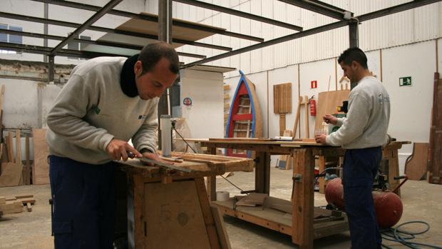 Los cursos para parados en Cádiz chocan con la Intervención de la Junta