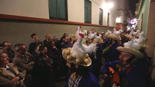 Una chirigota ilegal en la Viña, durante este Carnaval.