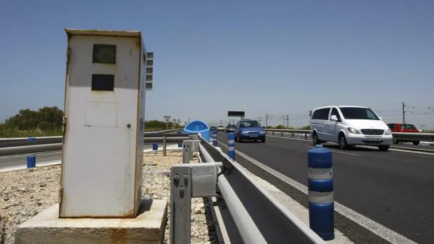 El radar de la CA-33, entre Cádiz y San Fernando, es de los más activos de la provincia.