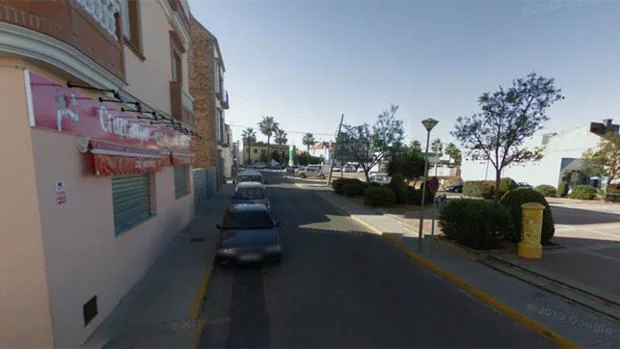 El atropello del agente se produjo en la calle Huerta Viña Don Juan, donde está la cervecería «El Botellín»