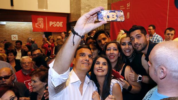 Pedro Sánchez, en Córdoba: «El PSOE tiene que unirse para acabar con la derecha»