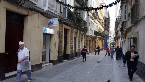 Asistidas cuatro personas a causa de un incendio en un edificio de Sopranis