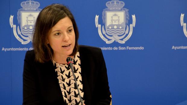 La alcaldesa de San Fernando Patricia Cavada se manifiesta acerca de la polémica sobre la okupación.