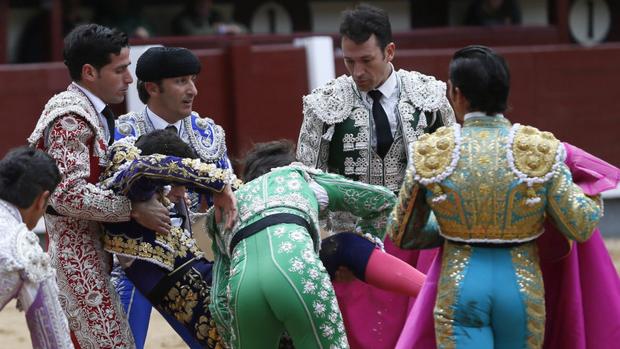 El torero David Galván sufre fractura de la cabeza del radio izquierdo