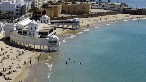 Vista de la playa de La Caleta de Cádiz