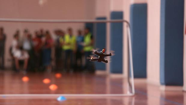 La UCA celebra una fiesta de dron en Puerto Real