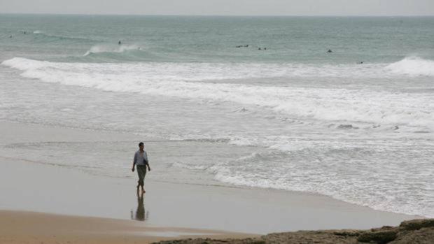 Las corrientes del mar se mantienen en la playa de El Palmar