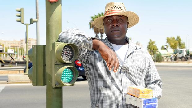 El inmigrante nigeriano que entregó a la Policía una cartera perdida con miles de euros ha fallecido en Sevilla