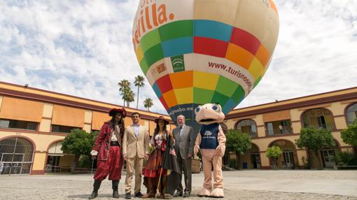 Un globo recorrerá las playas para captar más turistas para la provincia de Sevilla