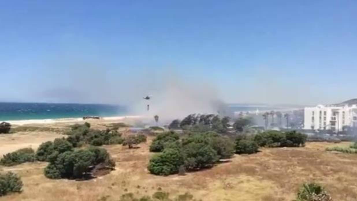 Incendio en Atlanterra, en Cádiz