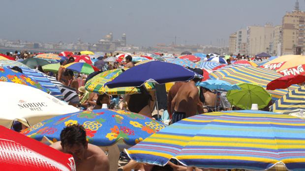 Las reglas básicas para no convertir un maravilloso día de playa en una auténtica pesadilla