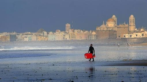 Las 8 mejores de Cádiz para surf