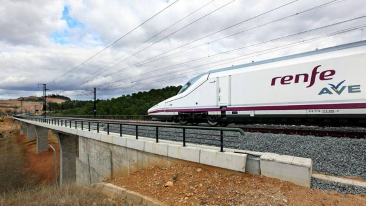 Renfe celebra el 25 aniversario del AVE.