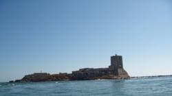 Nueve castillos históricos a pie de playa