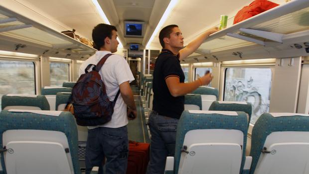 Casi 200.000 viajeros utilizaron la línea de tren entre Cádiz y Madrid