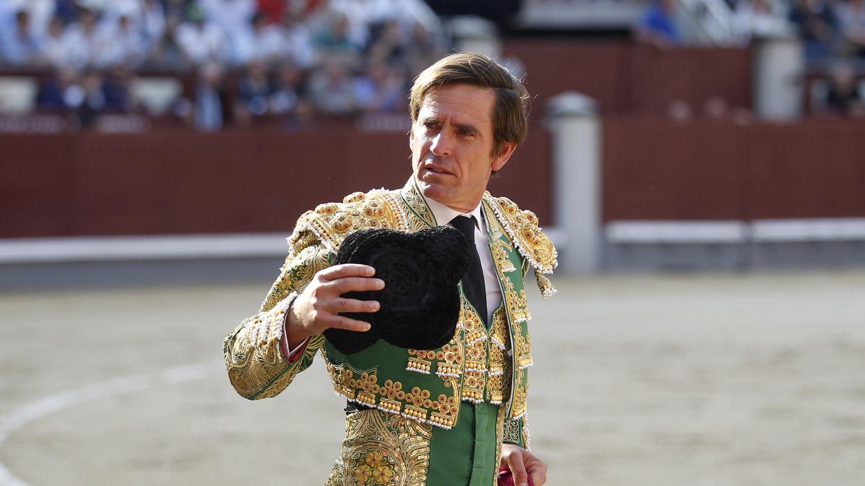 Eduardo Dávila Miura participa en una mesa redonda sobre los toreros de Miura