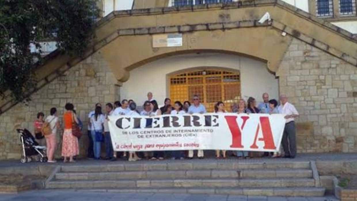Una protesta por el cierre del CIE de Algeciras
