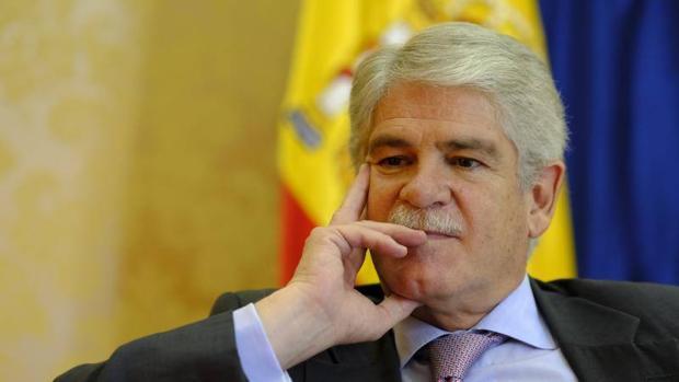 El alcalde de La Línea confía en la visita «histórica» de Dastis y se encomienda a «su carácter más abierto»