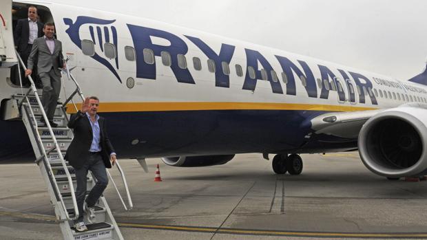 El PSOE pide al Gobierno que medie con Ryanair