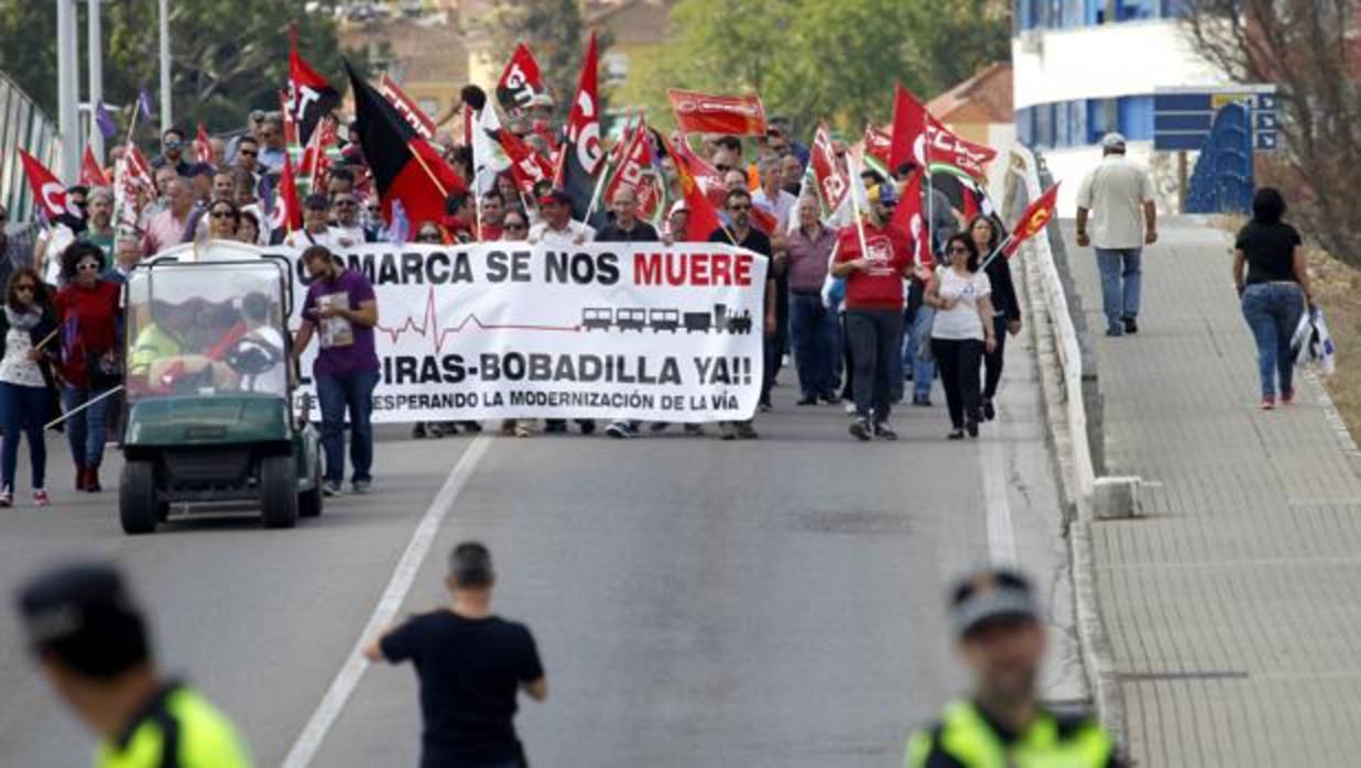 Manifestación el pasado mes de mayo por la falta de inversiones en la línea ferroviaria Algeciras-Bobadilla