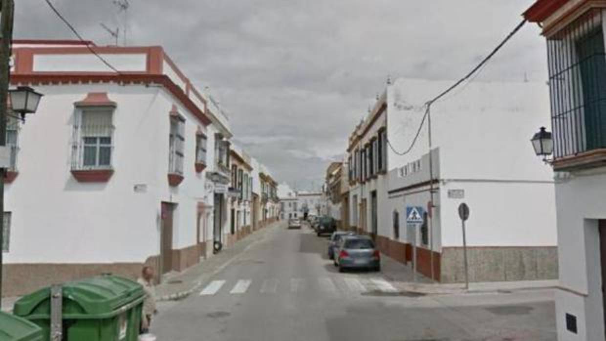 El atropello ha sucedido en la calle Guadalete, en Carmona