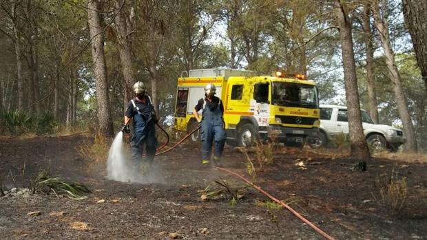 Incendio en la subida de San Miguel de Vejer