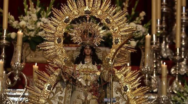 La Virgen de la Palma recorrerá hoy las calles del barrio rodeada del fervor de cientos de viñeros