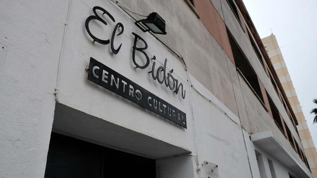 Denuncian la apertura de una bolsa de empleo «interesada» en ‘El Bidón’