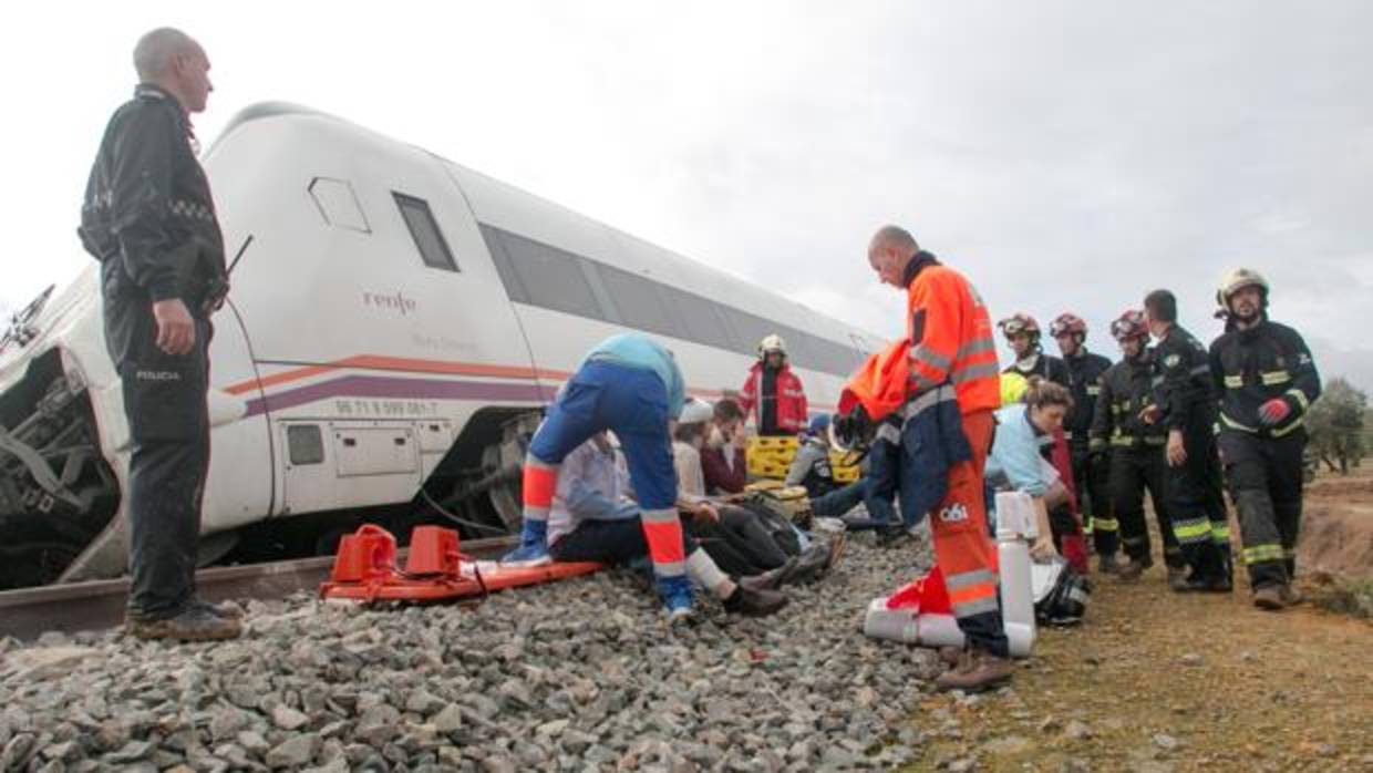 El accidente de tren en Arahal se saldó con 35 heridos, dos de ellos graves
