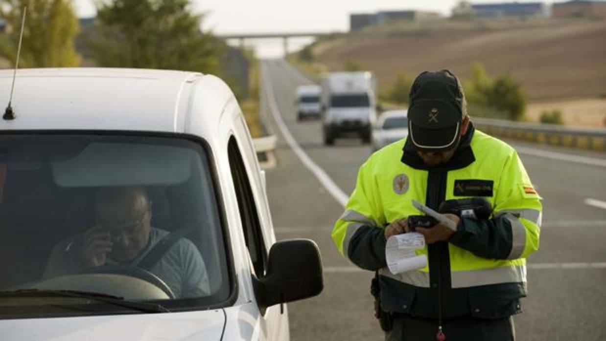 Tráfico pone en marcha la operación puente con controles de alcohol y drogas