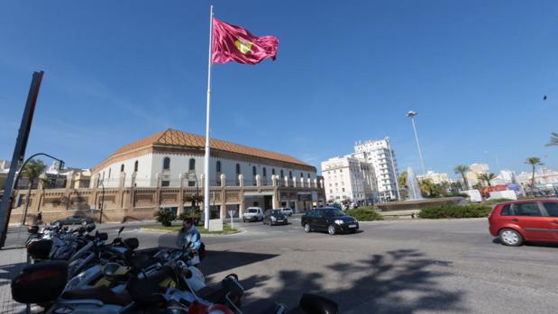 La plaza de Sevilla resucita gracias a una propuesta de Fomento