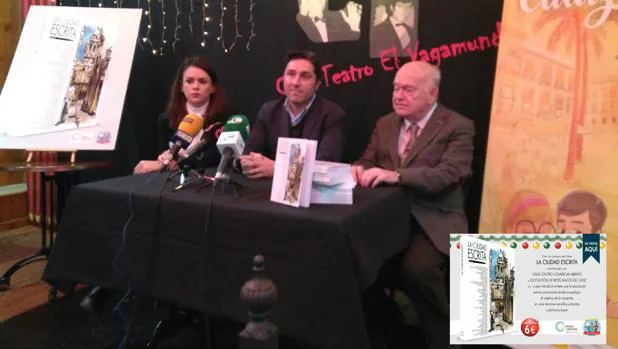 Beatriz Gandullo, Manuel Queiruga y Antonio Téllez en la presentación del libro 'La ciudad escrita'.