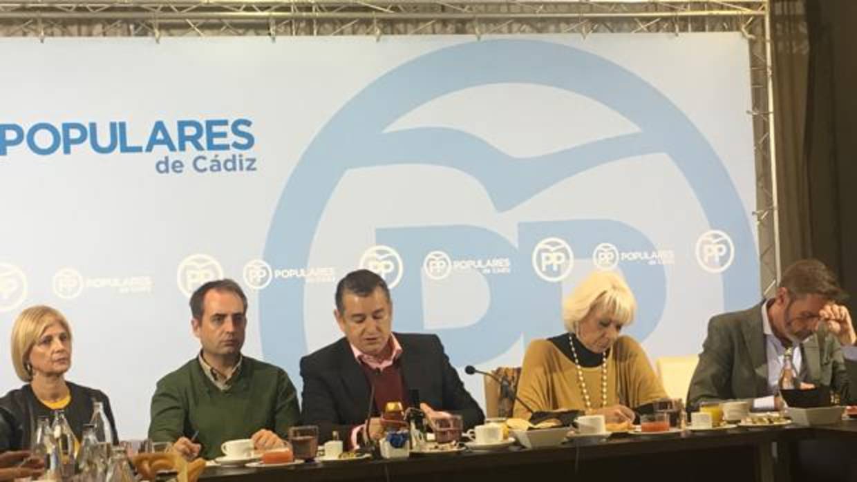 El PP provincial ha celebrado el tradicional desayuno navideño.