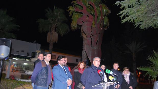 El esfuerzo y sudor de los colonos hechos monumento en El Priorato de Sevilla