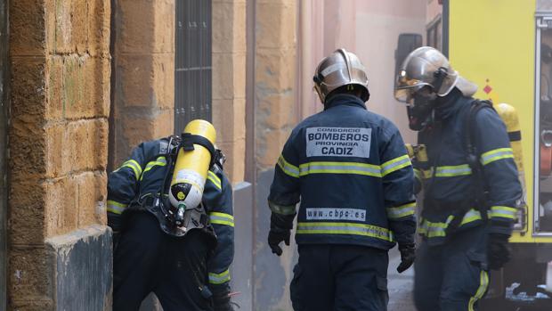 Un menor de 13 años, con quemaduras en un tercio de su cuerpo en un incendio en Arcos