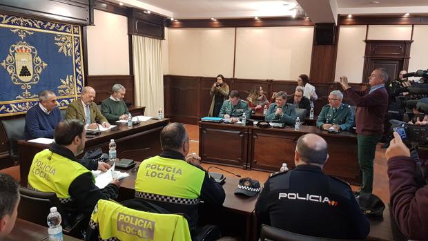 El refuerzo de la Guardia Civil se mantendrá en Pedrera como medida preventina