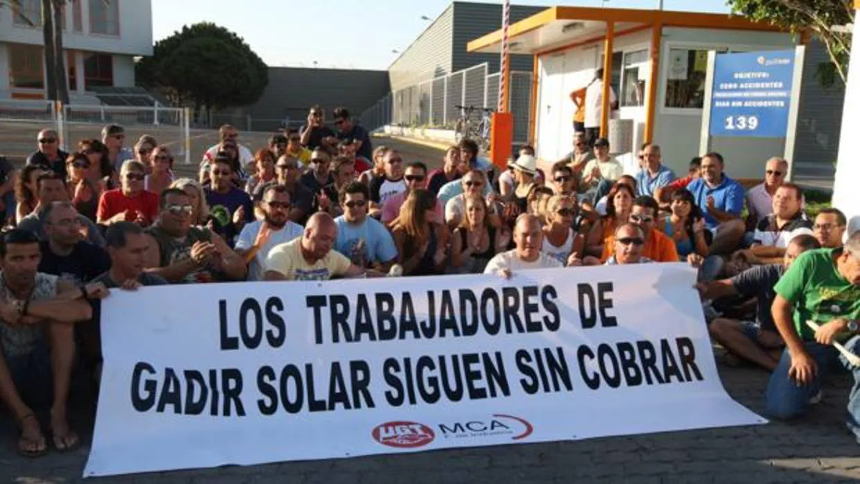 Protesta de los trabajadores de Gadir Solar en el verano de 2011