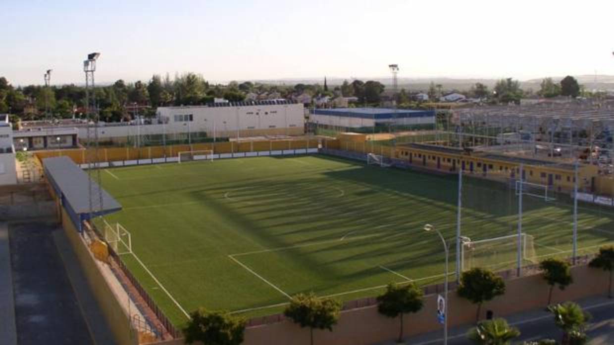 El campo de fútbol donde juegan sus partidos el Espartinas C.F.