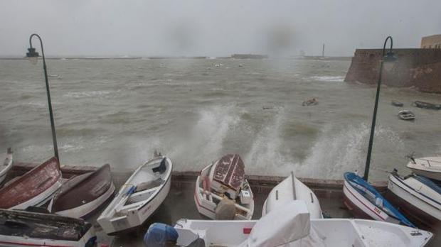 La borrasca 'Félix' dejará en Cádiz lluvias y vientos de hasta 90 kilómetros por hora